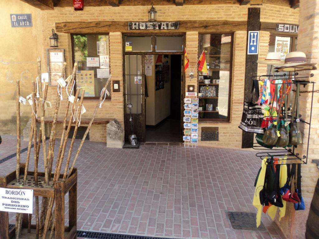 Hostal La Bastide Du Chemin Sahagún Buitenkant foto