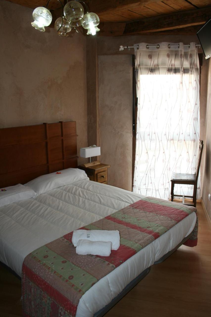Hostal La Bastide Du Chemin Sahagún Buitenkant foto